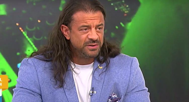 Алибегов: Обсъждаме да се носят маски до масите в клубовете