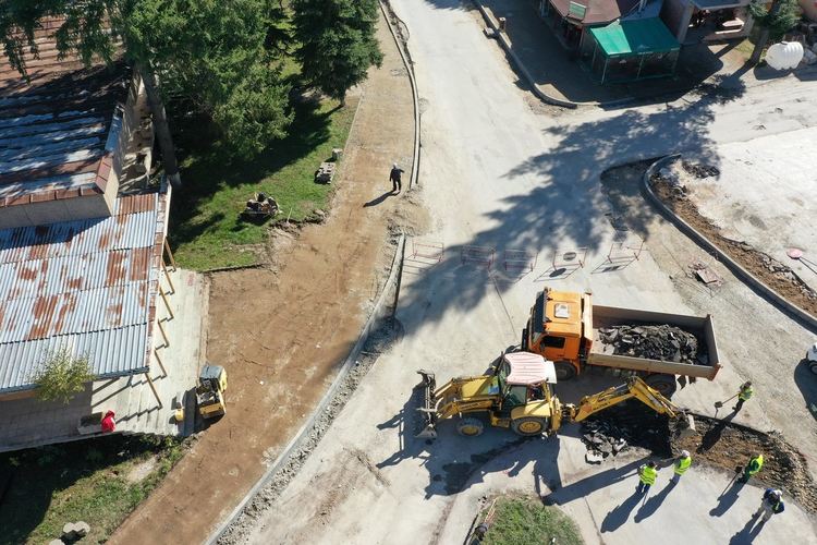 Рудозем с нова канализация и  кръгово кръстовище в центъра на града