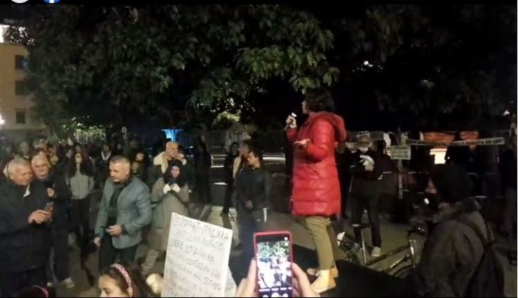 Ден 107: "Гражданска панорама" пред БНТ и подкрепа за Телевизия "Евроком"