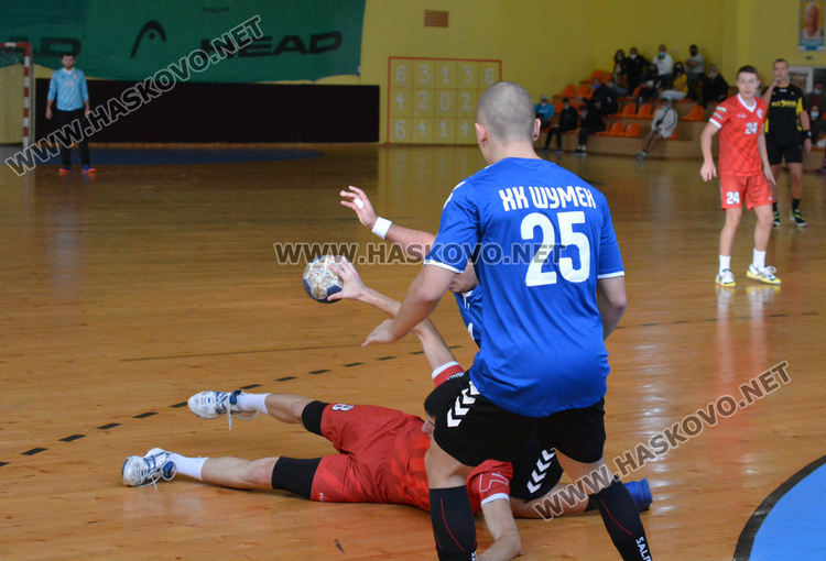 Хандбалистите на Хасково загубиха от Шумен в първото си домакинство за сезона