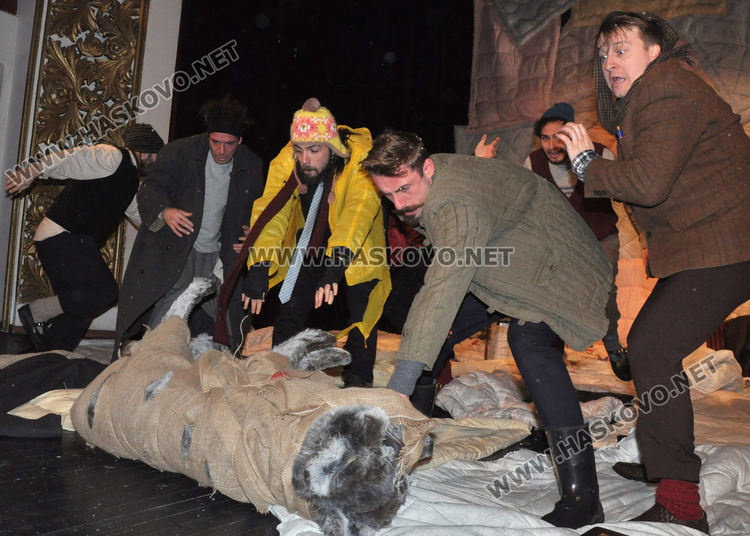 „Януари“ пред хасковска публика ден преди участие на фестивал