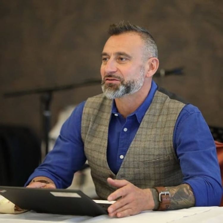 Народният представител Калин Вельов на среща с културната общественост в Димитровград