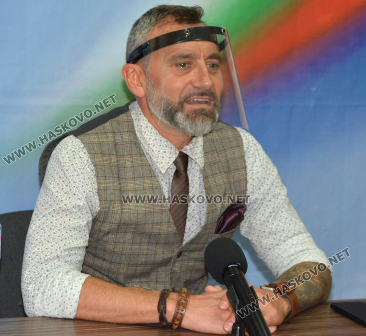 Калин Вельов