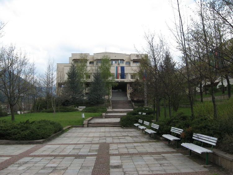 И вторият тест на Недялко Славов е отрицателен, имал е среща с вируса, но изградил имунитет