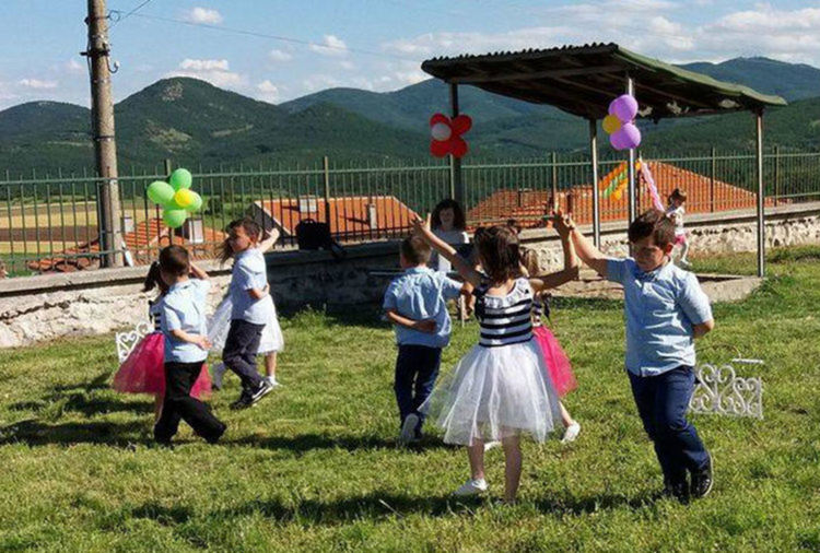 4-годишните тръгват задължително на градина още от тази година?