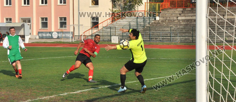 „Хасково“ се класира за областния финал при ветераните