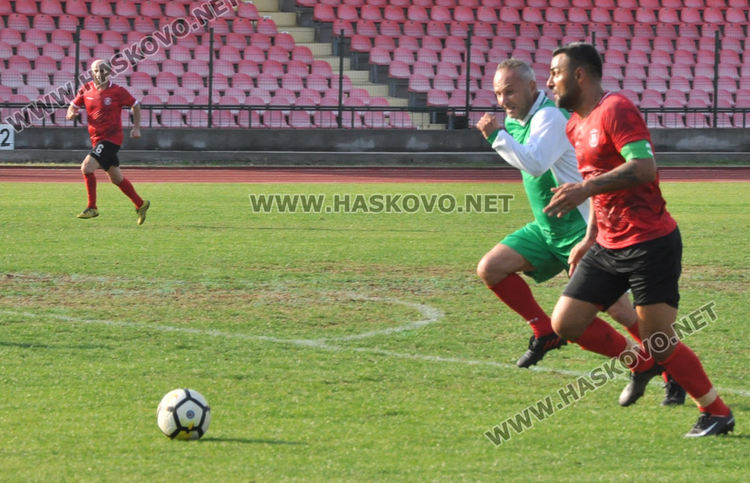 „Хасково“ се класира за областния финал при ветераните