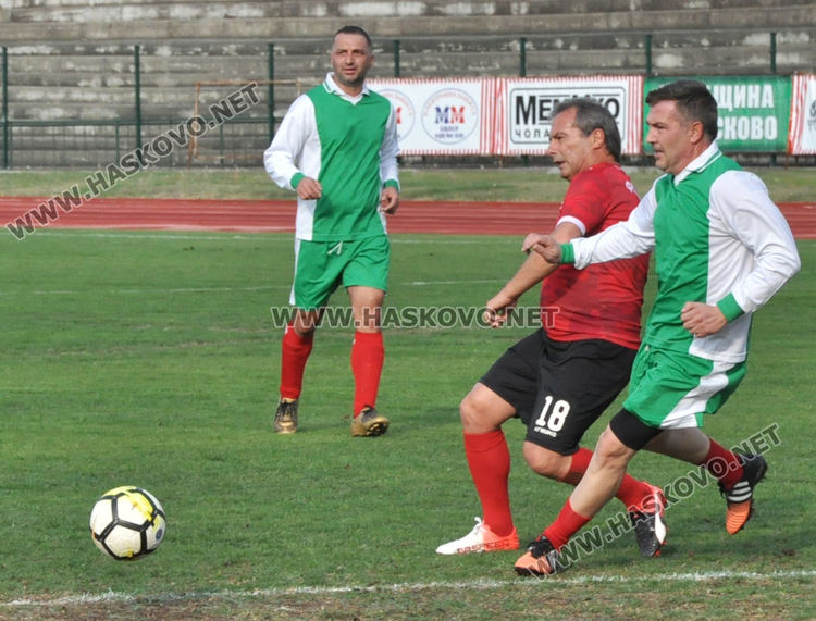 „Хасково“ се класира за областния финал при ветераните