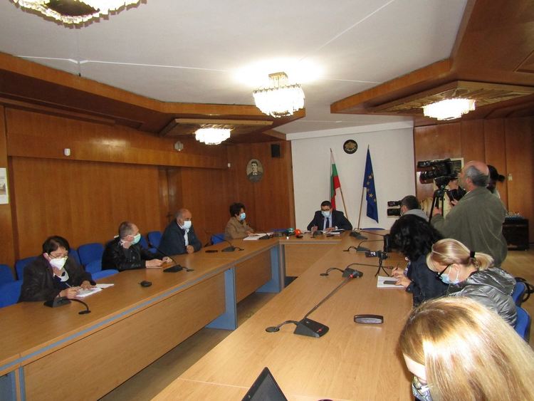 Лекарите са изморени, но удържат положението. В Смолянско легла за ковид има, не достига персонал