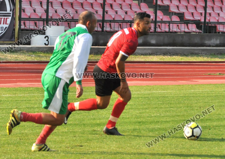 „Хасково“ се класира за областния финал при ветераните