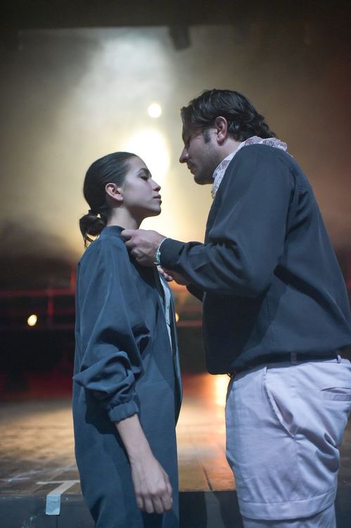 Ако не ги спре коронавирусът, актьорите от РДТ ще участват в престижен фестивал догодина