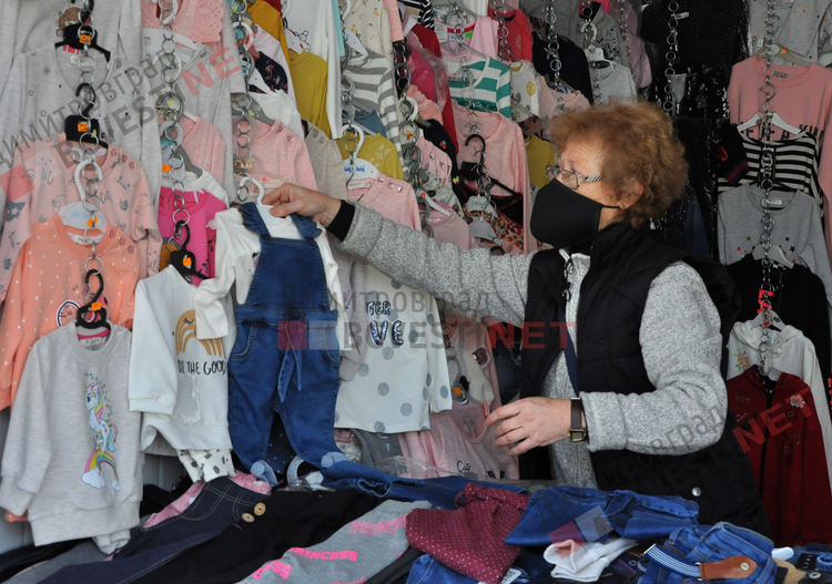 Пазарът опустя след новите мерки срещу коронавируса