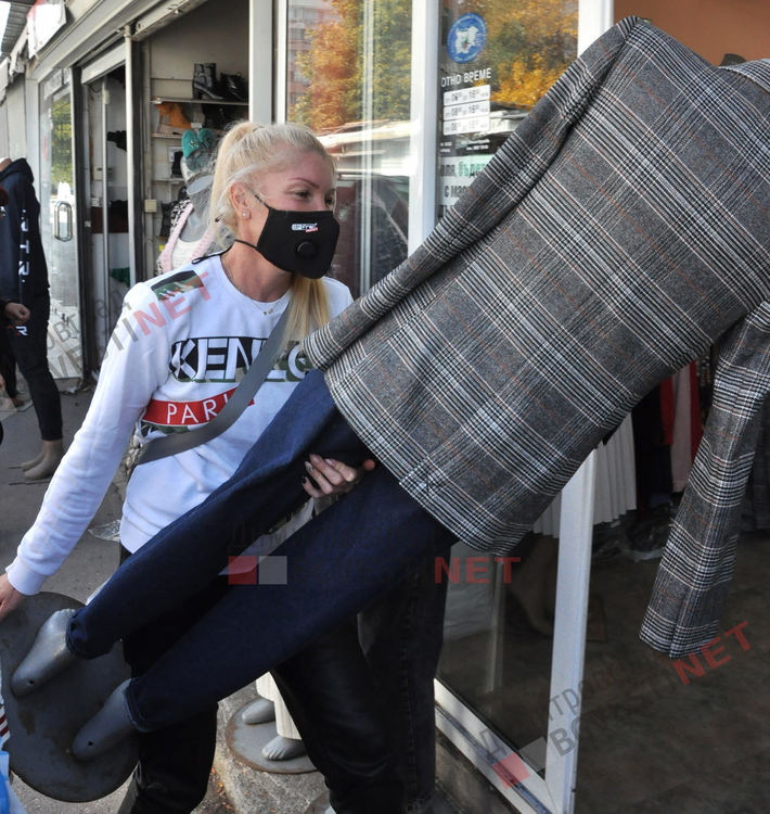 Пазарът опустя след новите мерки срещу коронавируса