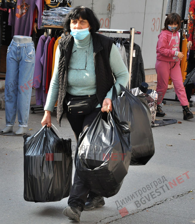 Пазарът опустя след новите мерки срещу коронавируса