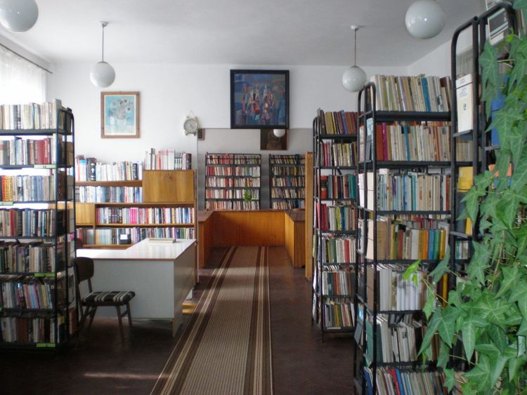 С нови книги се обновява фондът на библиотеката в читалище „Орфееви гори-1870“ 	