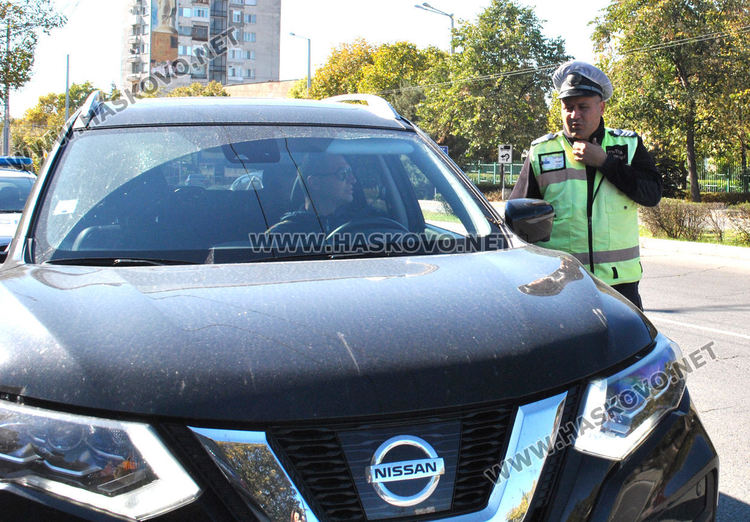 Пътна полиция с масови проверки в Хасковско, предупреждават за гуми за зимни условия