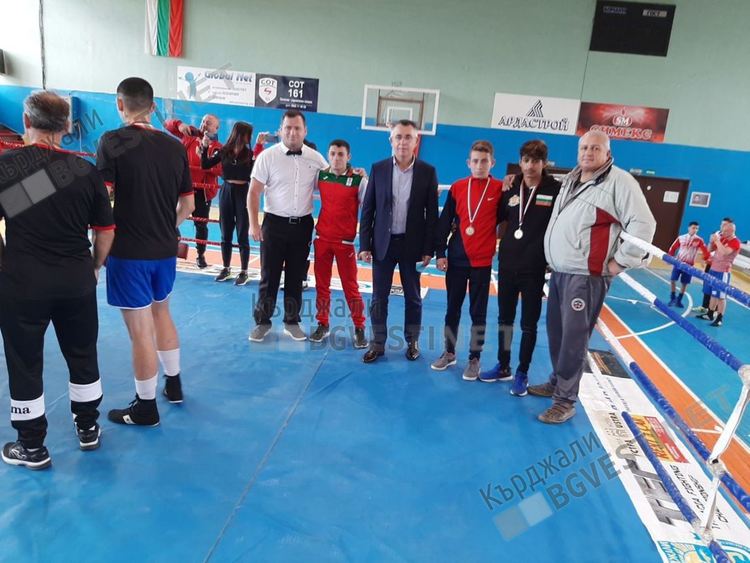 С кмета и звездите