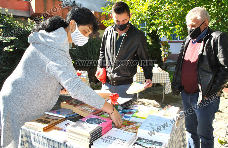 Арменците в Хасково с базар за пострадалите им сънародници в Нагорни Карабах