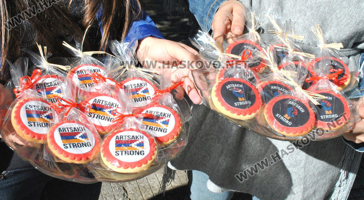 Арменците в Хасково с базар за пострадалите им сънародници в Нагорни Карабах