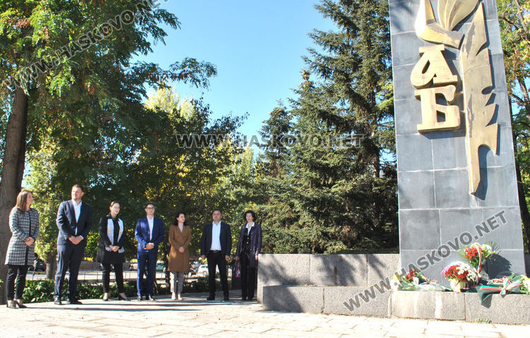 В Хасково отбелязаха Деня на народните будители