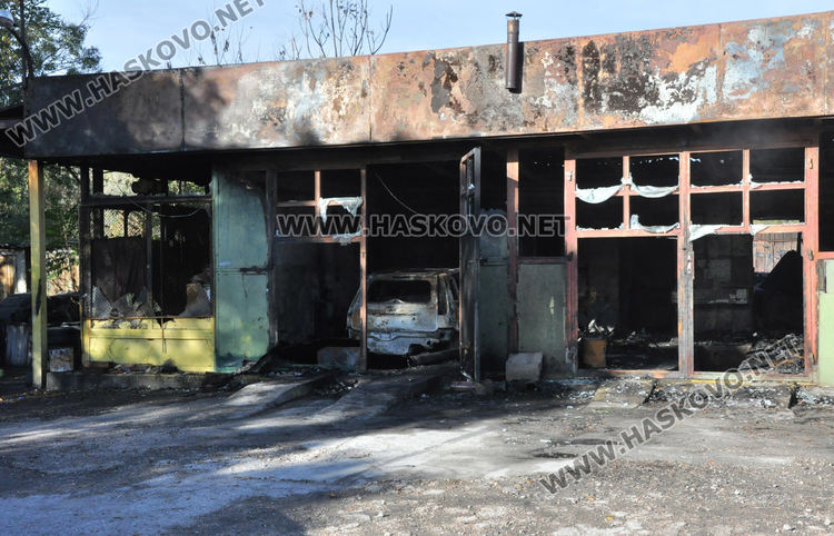 Пиян 36-годишен работник е задържан за пожара в базата на СБА