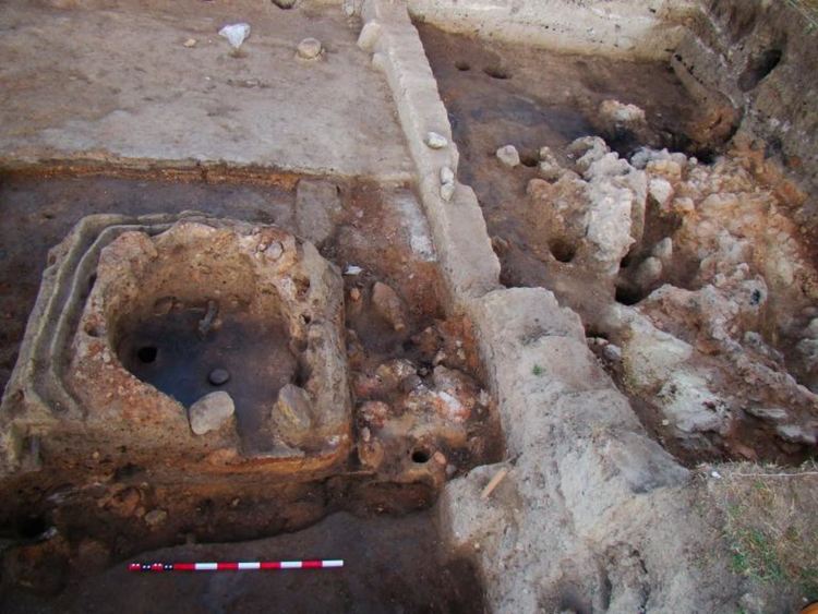 Находки от 4800 - 4600 г. пр. Хр. в селищна могила край Русе