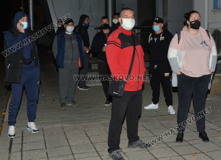 Полицаи и пожарникари от Хасково на протест, искат 30% увеличение на заплатите