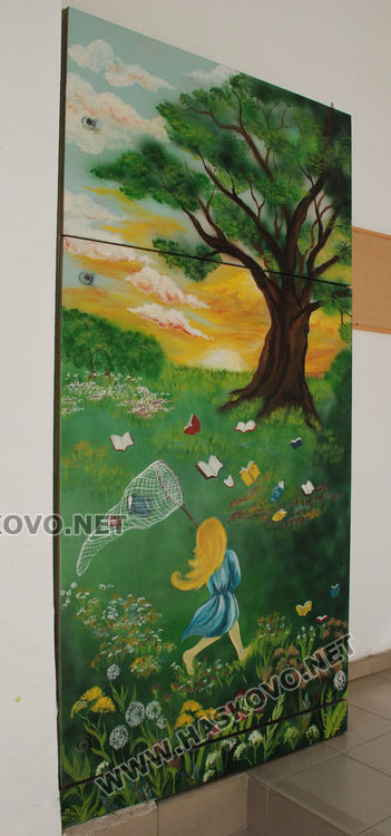 Стрийт художничка от Димитровград превръща в арт пространства улици на Хасково