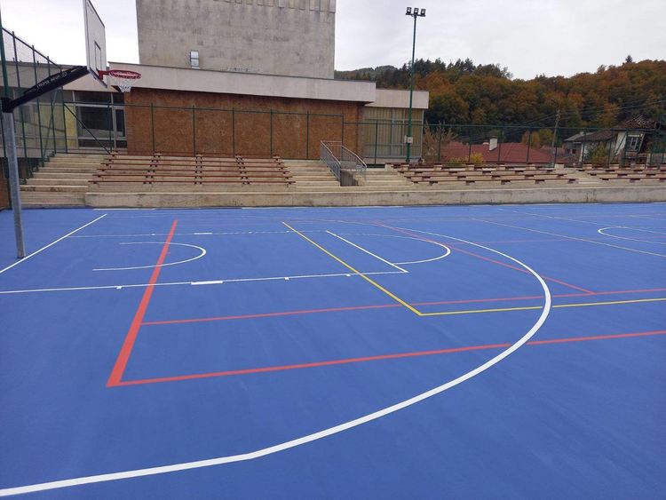 Златоград се сдоби с нови стълбища и многофункционална спортна площадка