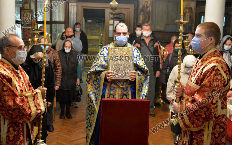 Една от най-старите църкви в Хасково има храмов празник на Архангеловден