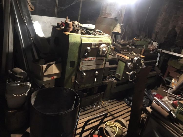 Работници от „Арсенал“ с обвинения  за незаконно производство и търговия на  оръжия