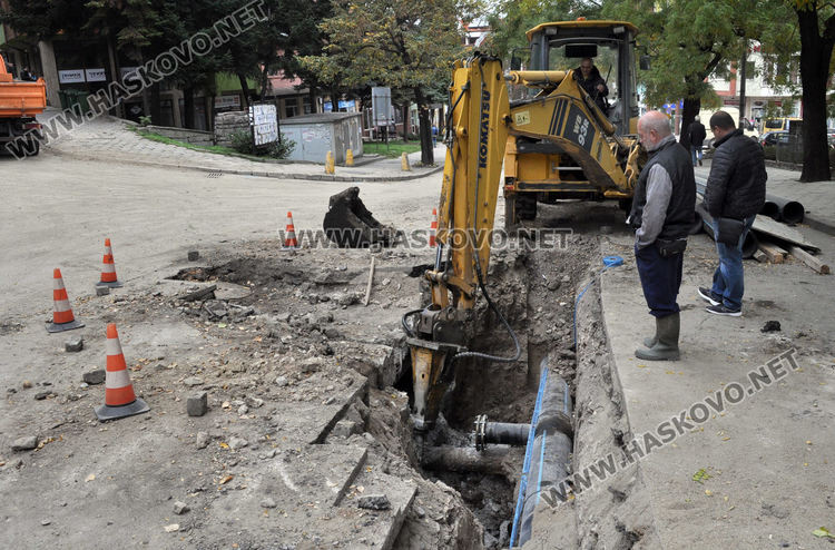 Свързват новия водопровод на Кърджалийска към стария, центърът на Хасково без вода