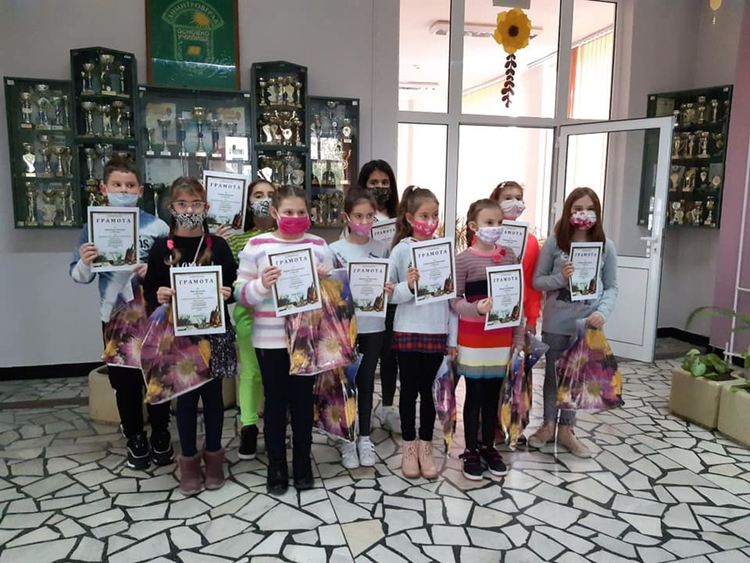53 наградени алековци в първия кръг на националното състезание на СБНУ „Аз рисувам“