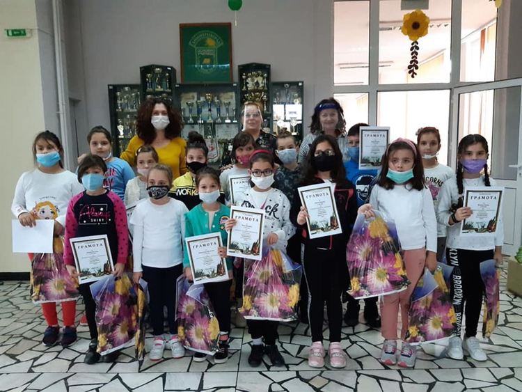 53 наградени алековци в първия кръг на националното състезание на СБНУ „Аз рисувам“