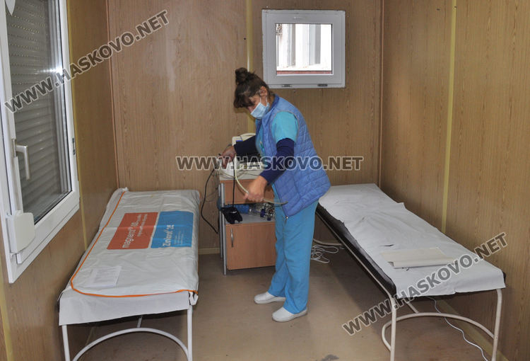 Отвориха павилиона за тестове за коронавирус пред Спешното отделение в МБАЛ – Хасково