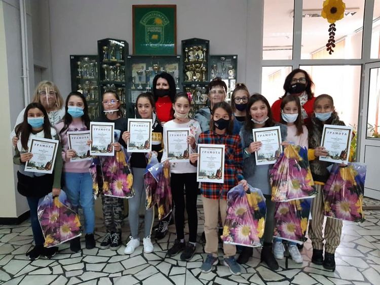 53 наградени алековци в първия кръг на националното състезание на СБНУ „Аз рисувам“
