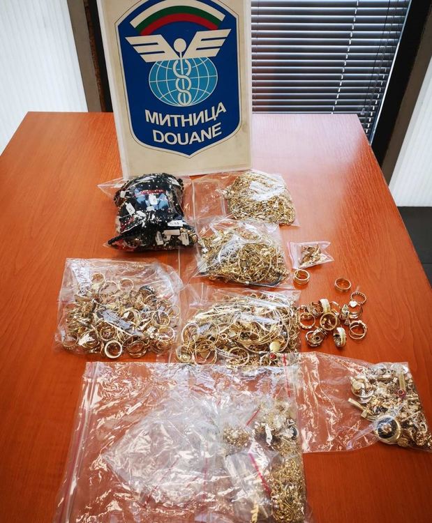 Контрабандно злато за 54 бона откриха на „Капитан Андреево“