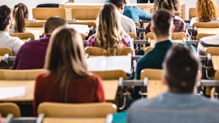 Гимназистите от Първомай се връщат в клас