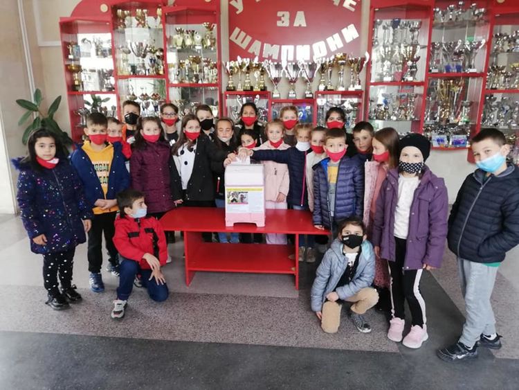 Второкласници с мил жест за Васко