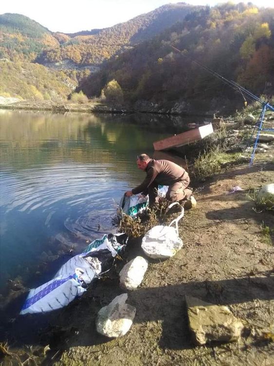 Зарибиха с пъстърва  яз. Цанков камък