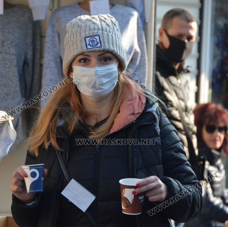 Димитровградският пазар опустя по време на пандемията от Ковид-19
