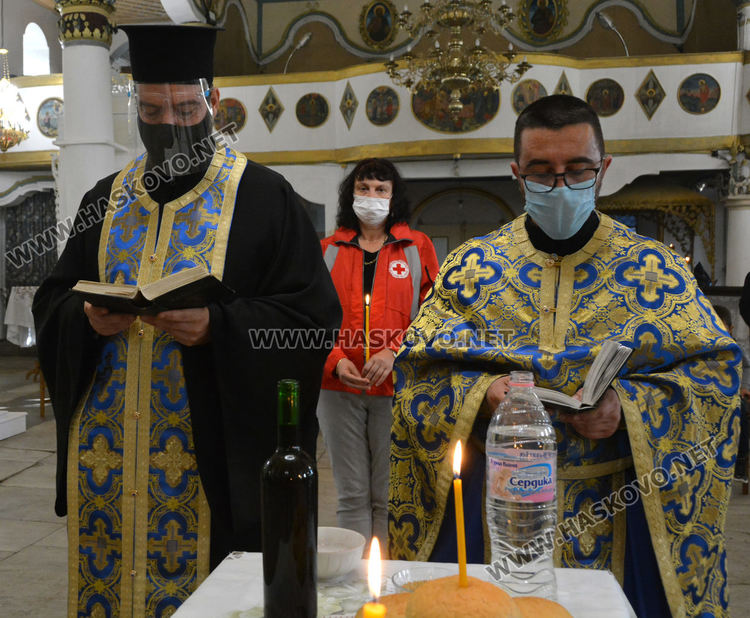 Панихида в Хасково за жертвите при катастрофи 