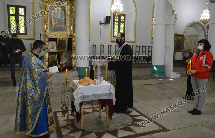 Панихида в Хасково за жертвите при катастрофи 