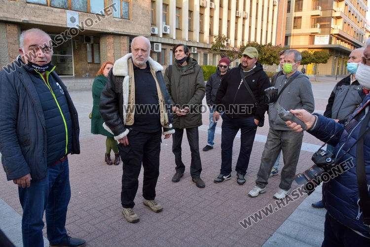 „Отровното трио“ на среща със съмишленици в Хасково, ще се борят за честни избори 