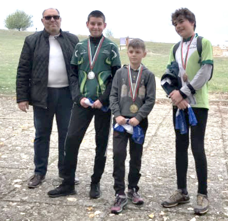 7 медала за хасковските ориентировачи от последното за сезона състезание