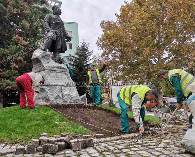 Изграждат стъпала към паметника на Капитан Петко войвода в Хасково