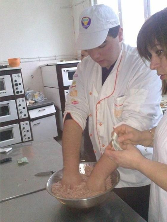 Ученици ще готвят подкрепителен обяд за медиците на първа линия в болницата