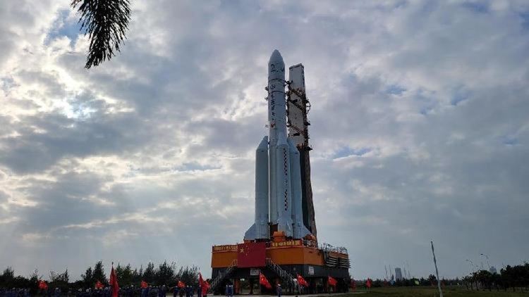 Китай ще изстреля "Чанъе-5" към Луната в края на ноември
