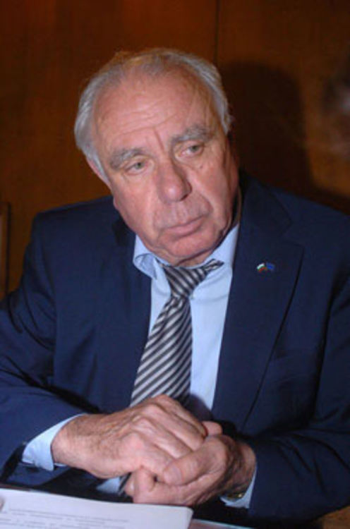 Напусна ни известният лекар и политик доц.д-р Тодор Кумчев