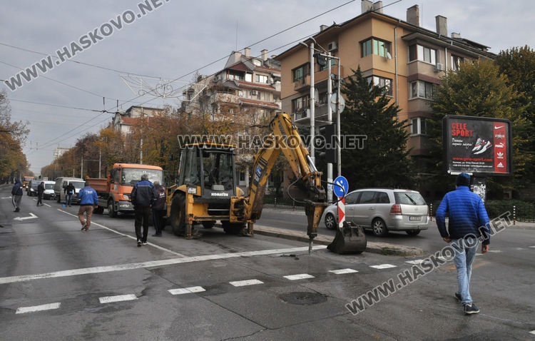 Затвориха булевард „Раковски“ заради авария